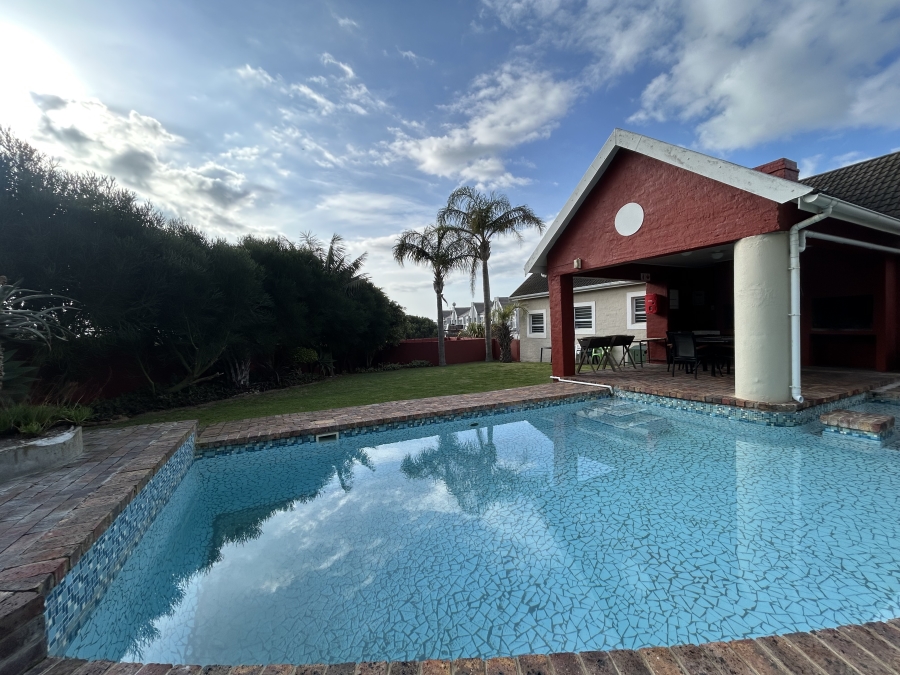 3 Bedroom Property for Sale in Aston Bay Eastern Cape